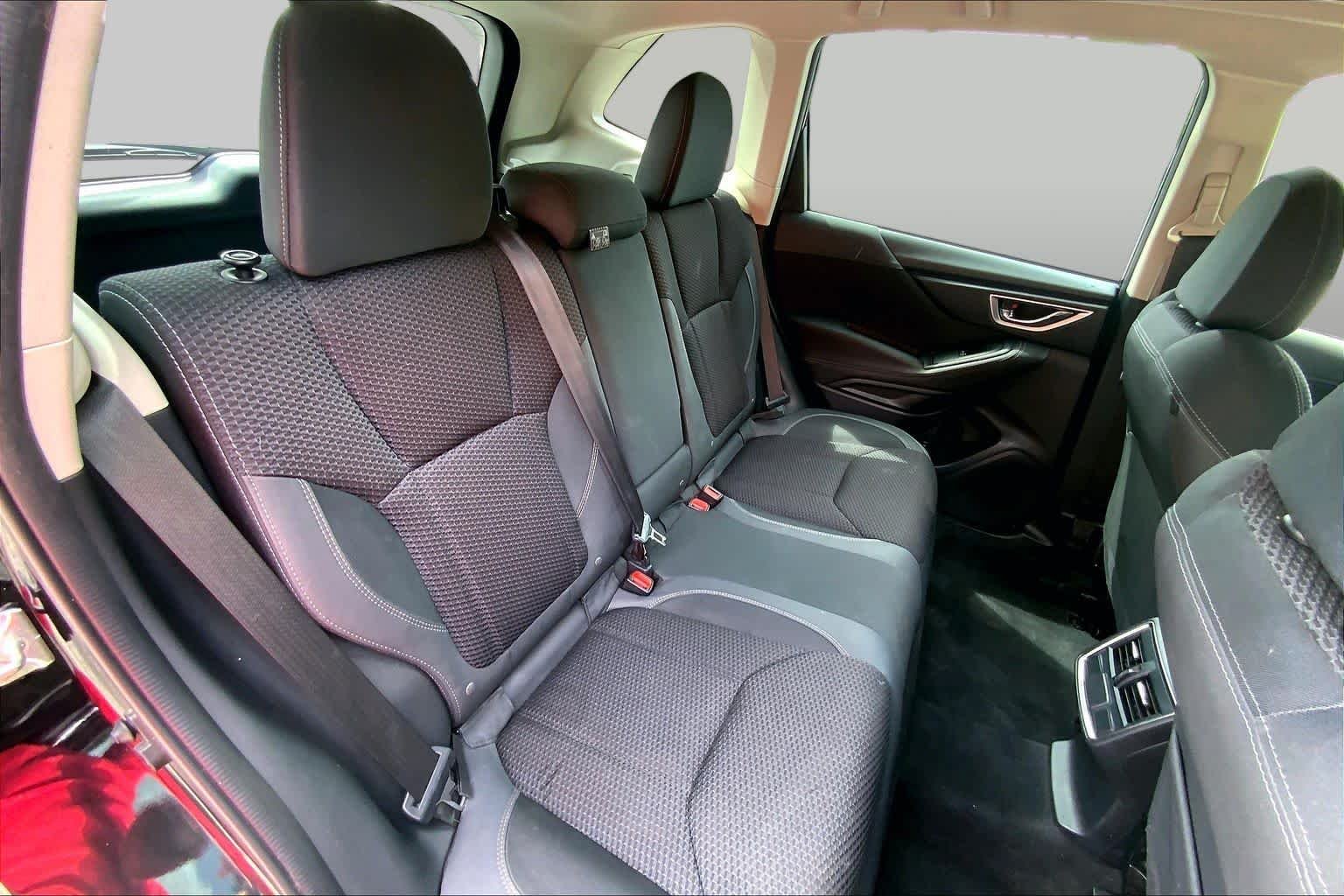 Used 2023 Crystal Black Silica Subaru Premium image 20
