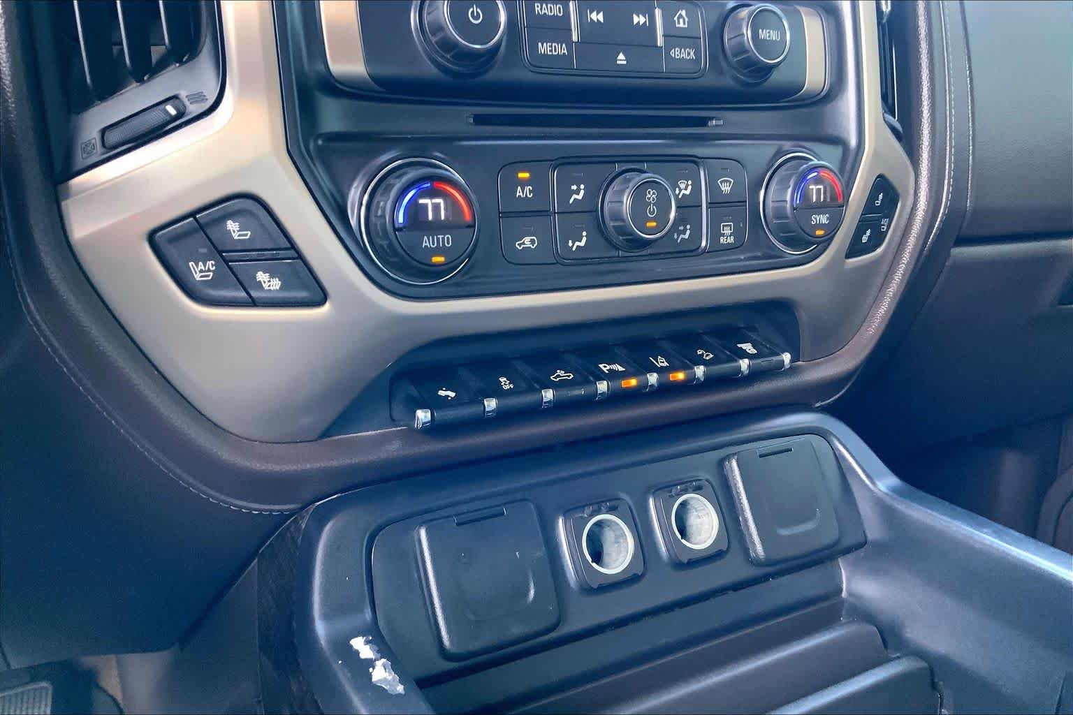 Used 2015 Summit White GMC Denali image 32