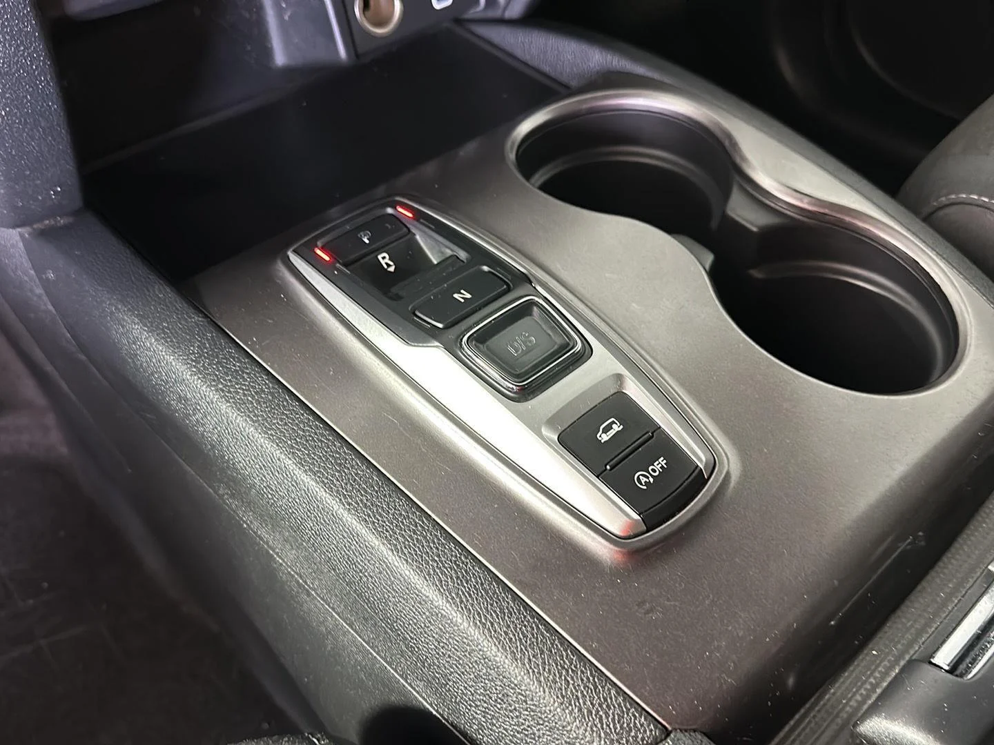 Used 2019 Lunar Silver Metallic Honda Sport image 17