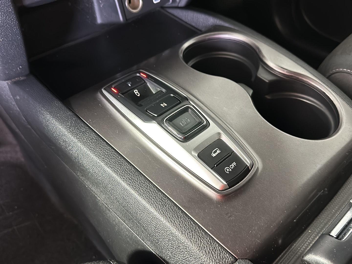 Used 2019 Lunar Silver Metallic Honda Sport image 17