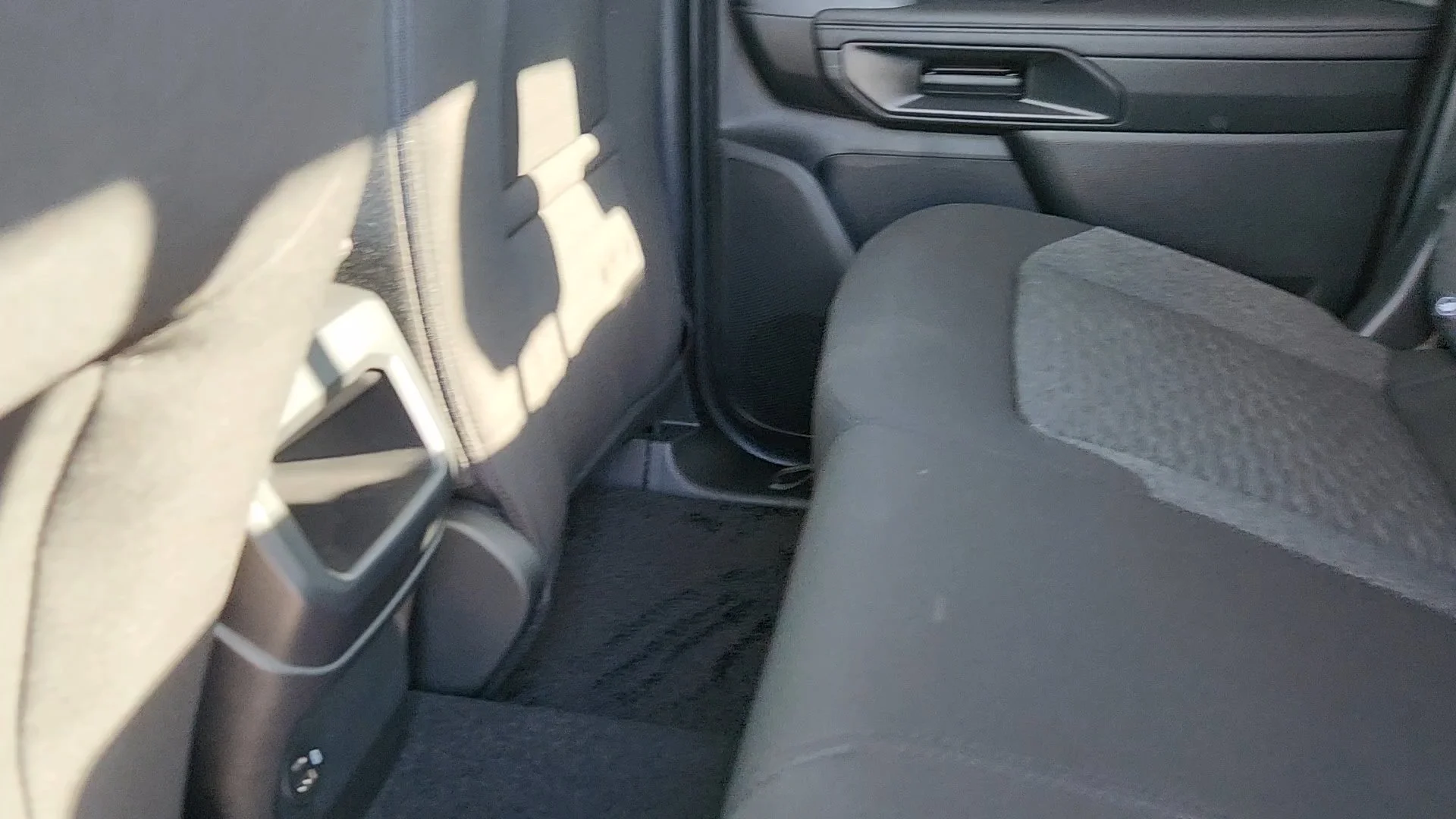 New 2026 Oxford White Ford XLT image 32