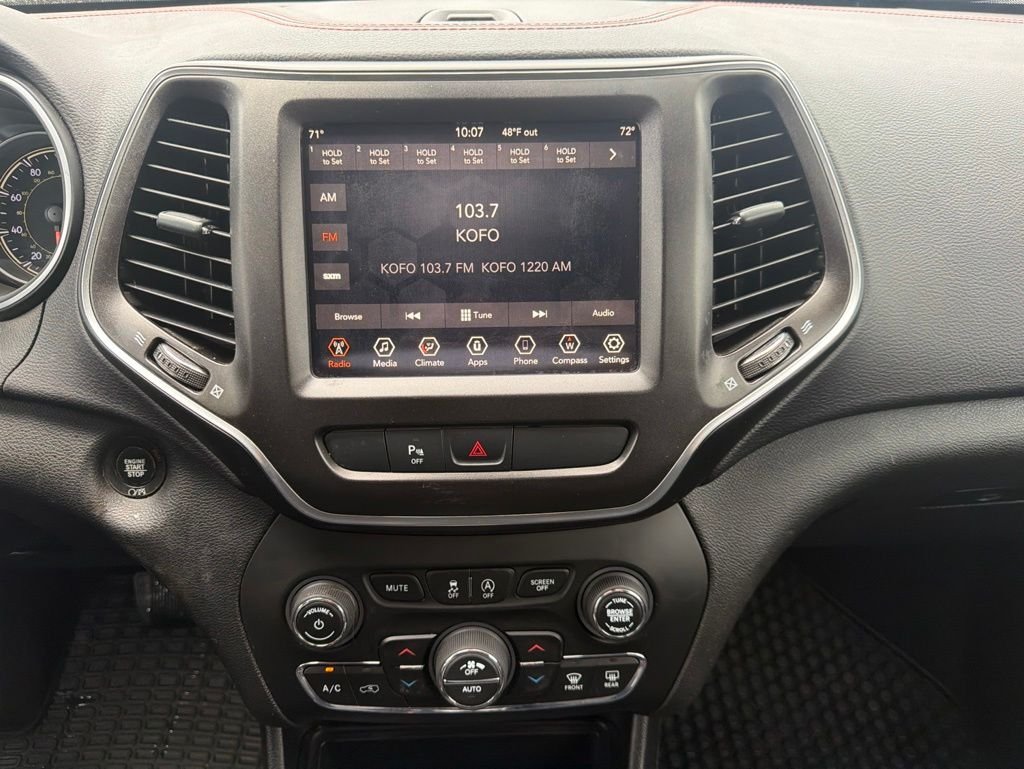 Certified Used 2019 White Jeep Trailhawk image 14