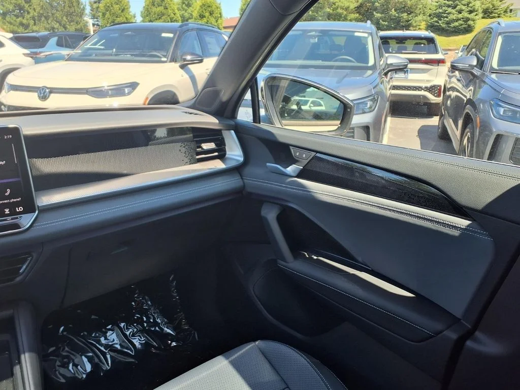New 2026 Sandstone with Deep Black Roof Volkswagen SE R-Line Black image 22