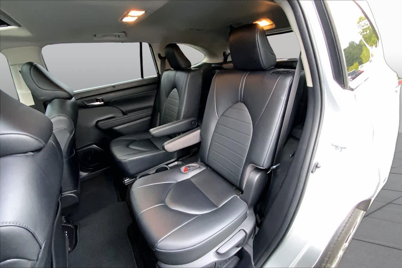 Used 2023 Celestial Silver Metallic Toyota Hybrid XLE image 18