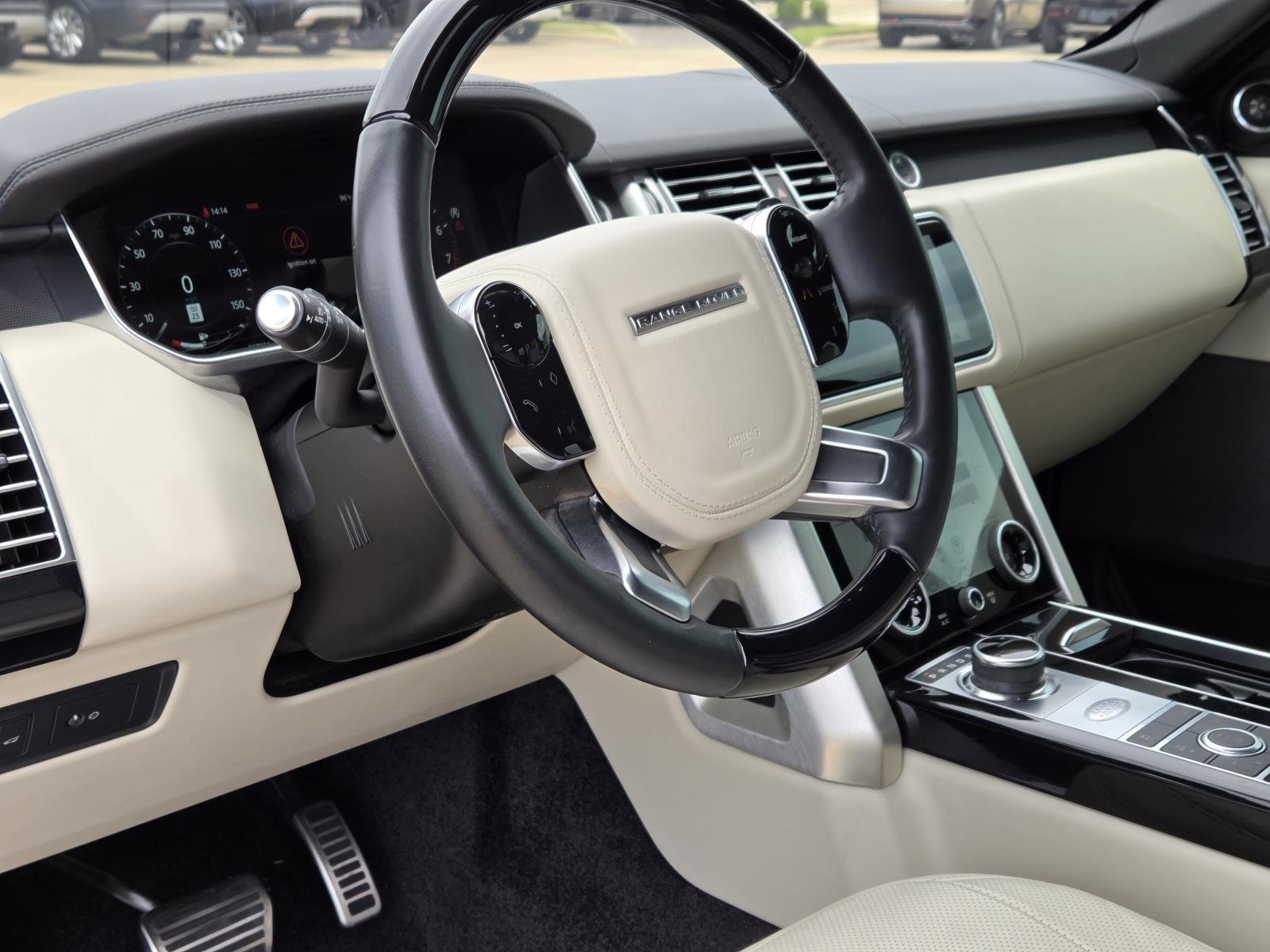 Used 2022 Santorini Black Metallic Land Rover Westminster image 32
