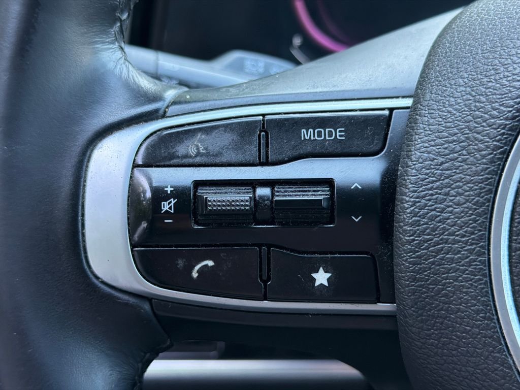 2025 Kia Sportage EX - Photo 24