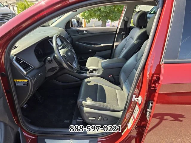 Used 2018 Red Hyundai Limited image 10