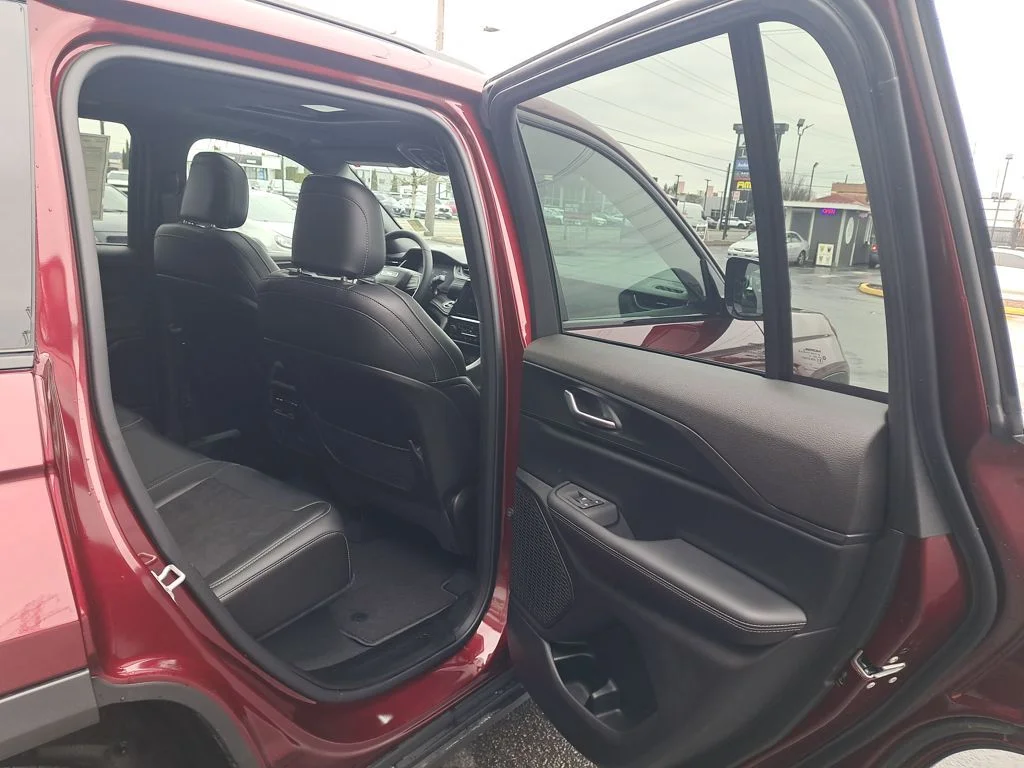 2025 Jeep Grand Cherokee Altitude - Photo 15
