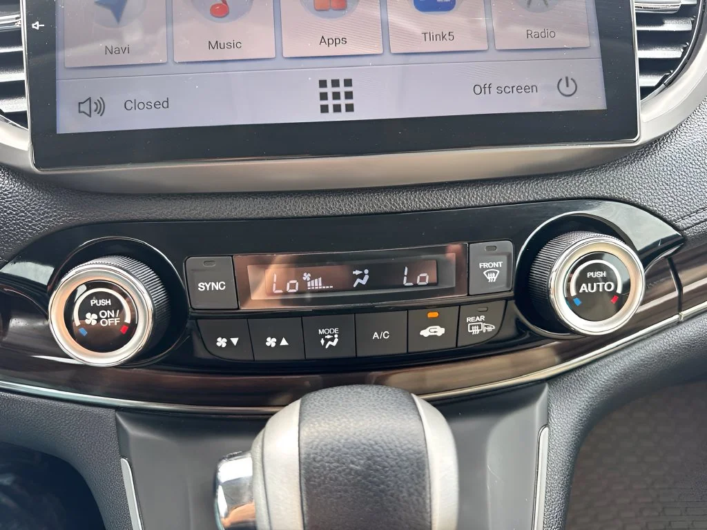 Used 2016  Honda Touring image 22