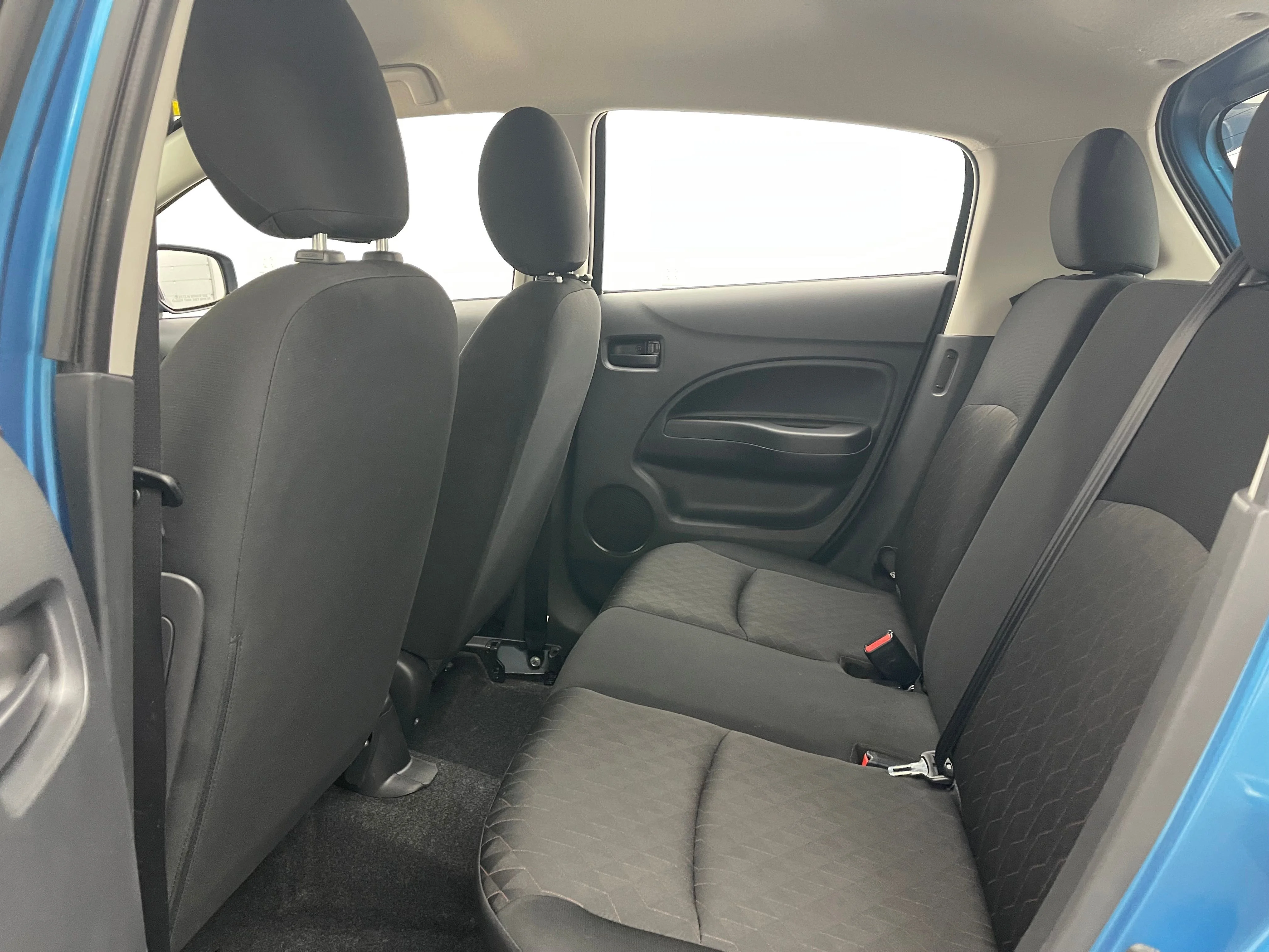 Used 2024 Blue Mitsubishi ES image 32