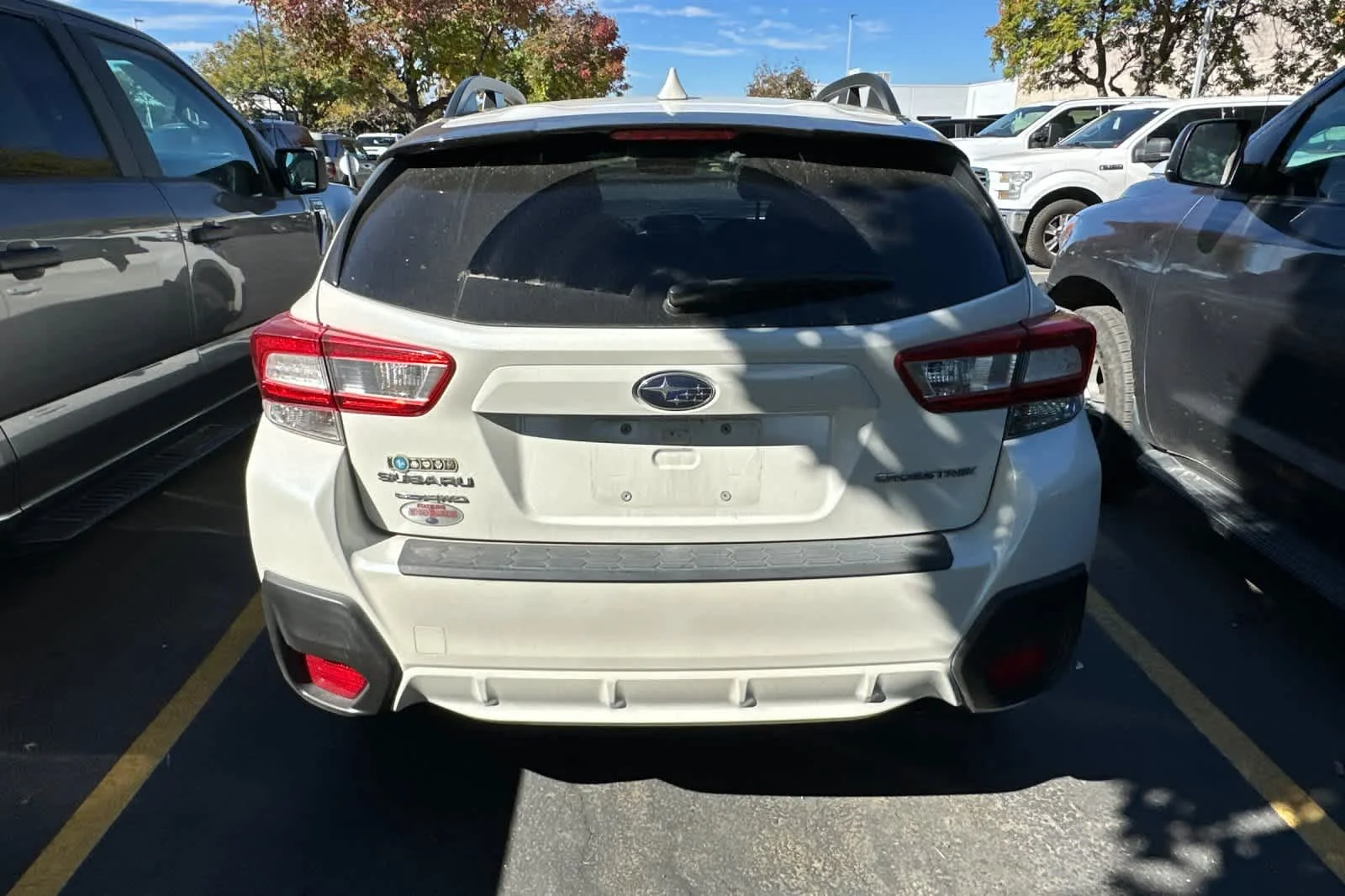 Used 2018 Crystal White Pearl Subaru Premium image 5