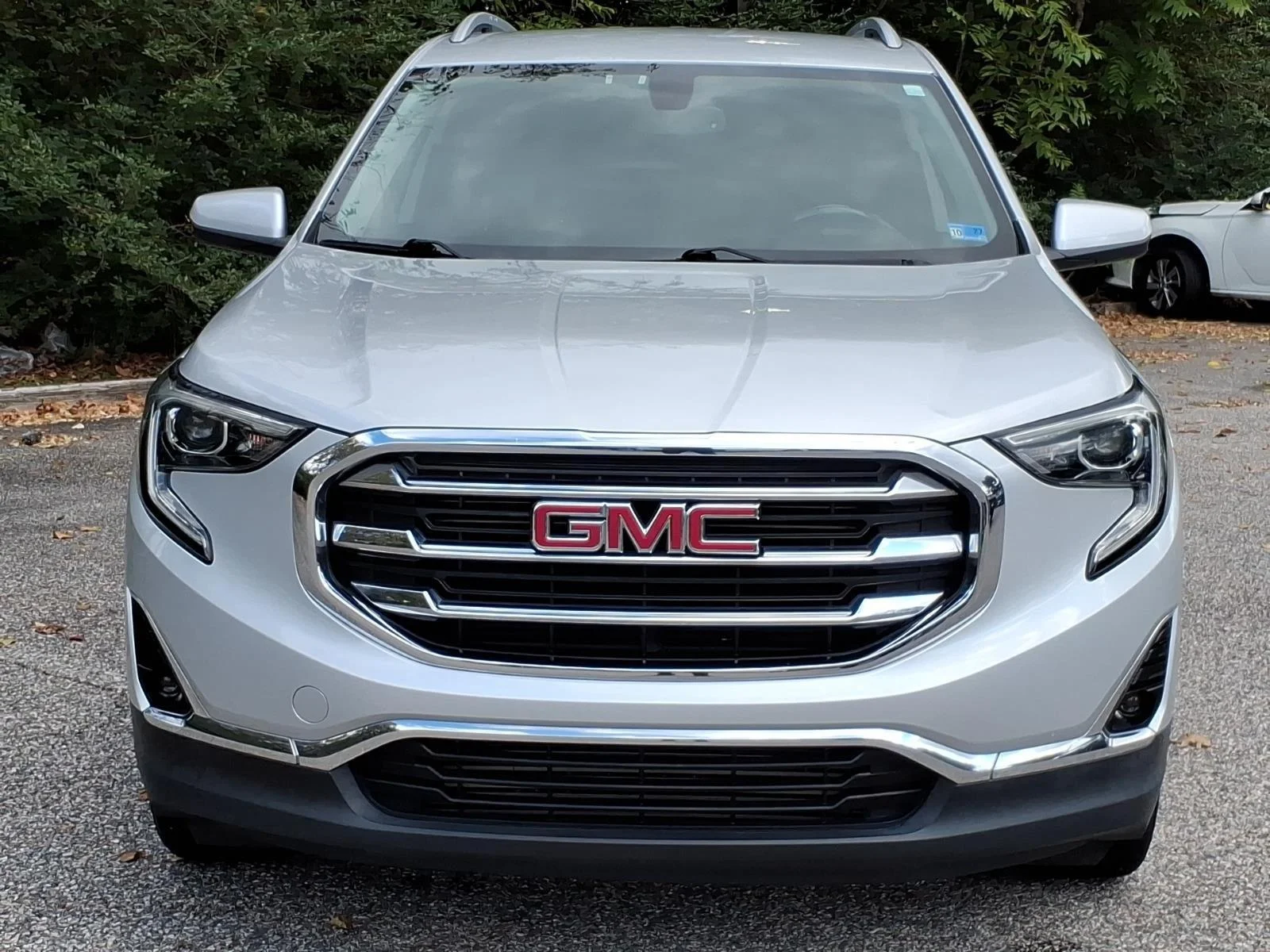 Used 2019 Quicksilver Metallic GMC SLT image 2