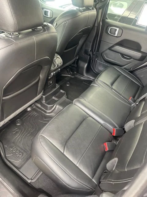 Used 2021 Gray Jeep Unlimited Sahara image 15
