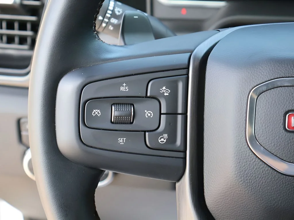 Used 2023 White GMC AT4 image 33