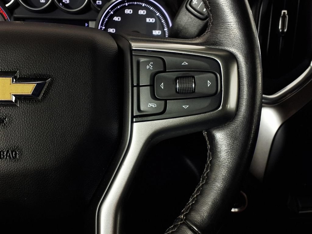 Used 2021 SUMMIT WHITE Chevrolet LT image 21