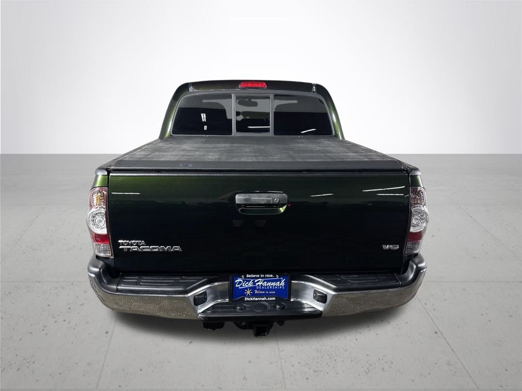 Used 2013 Green Toyota Base image 7
