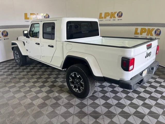 New 2026 Bright White Clear-Coat Exterior Paint Jeep Sahara image 32