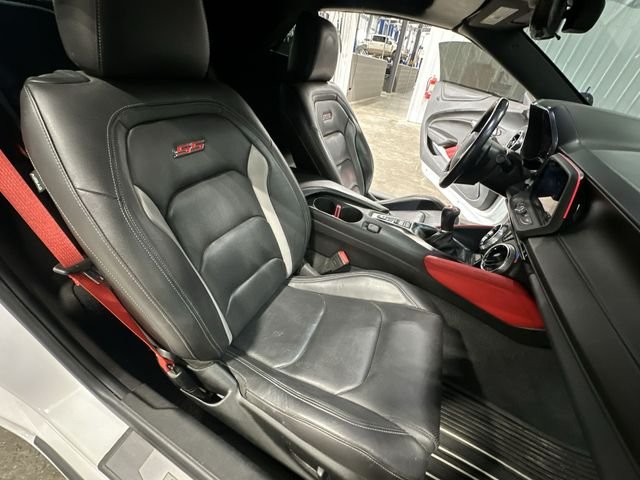 Used 2022 White Chevrolet SS image 32