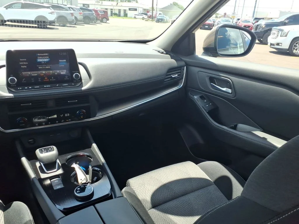 Used 2024 Beige/tan Nissan SV image 12
