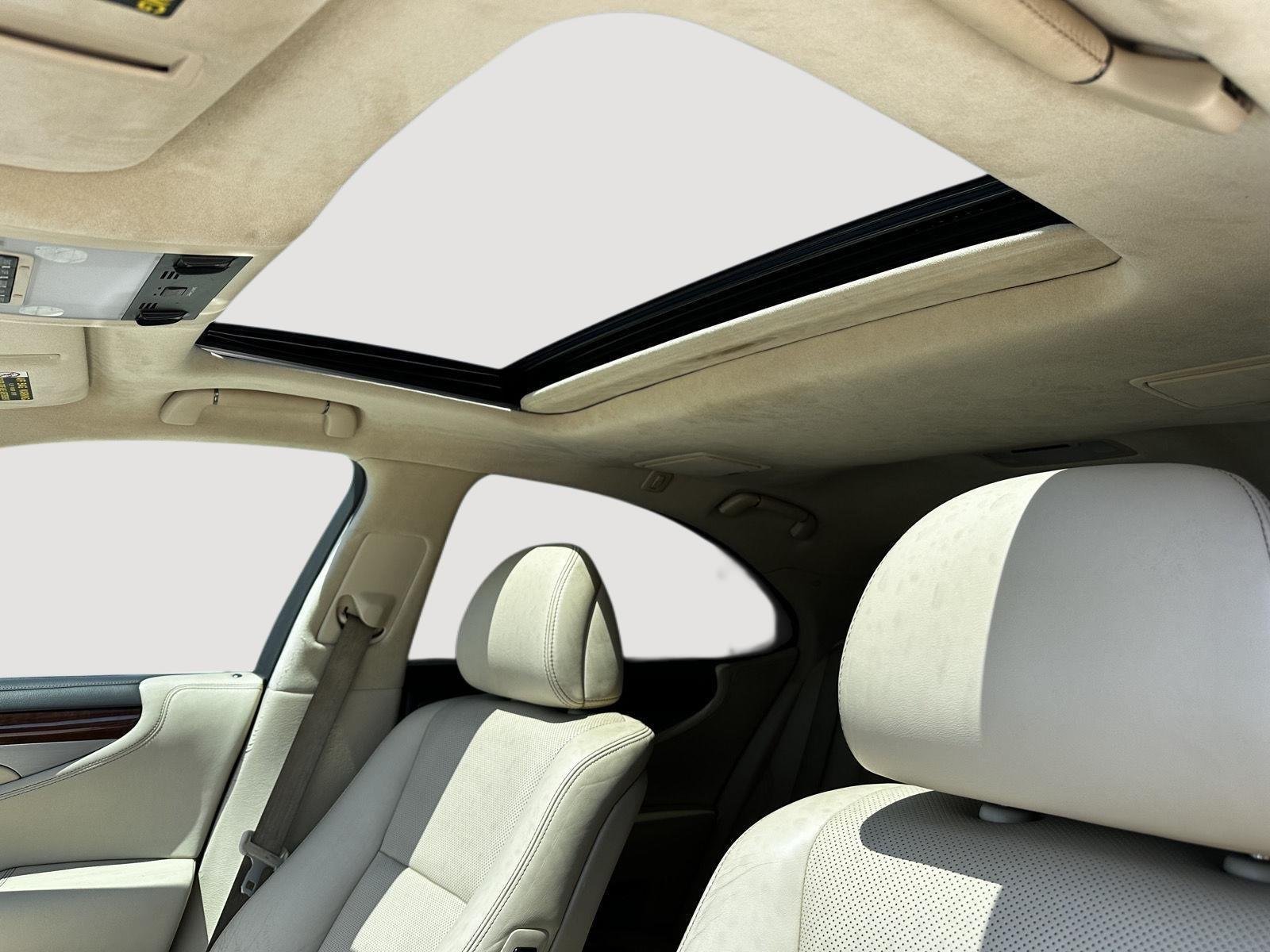 Used 2013 Satin Cashmere Metallic Lexus  image 20