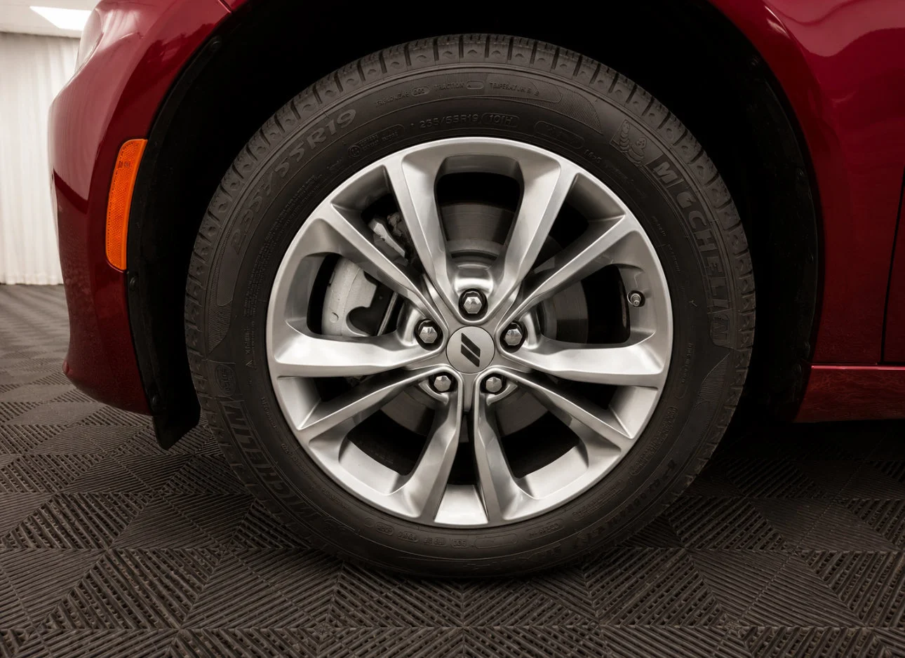 Used 2023 Octane Red Pearlcoat Dodge SXT image 26
