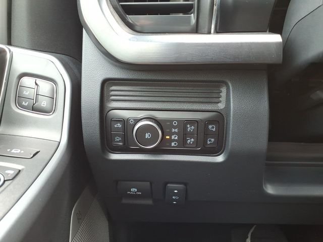 Used 2025 Gray Ford Lariat image 24