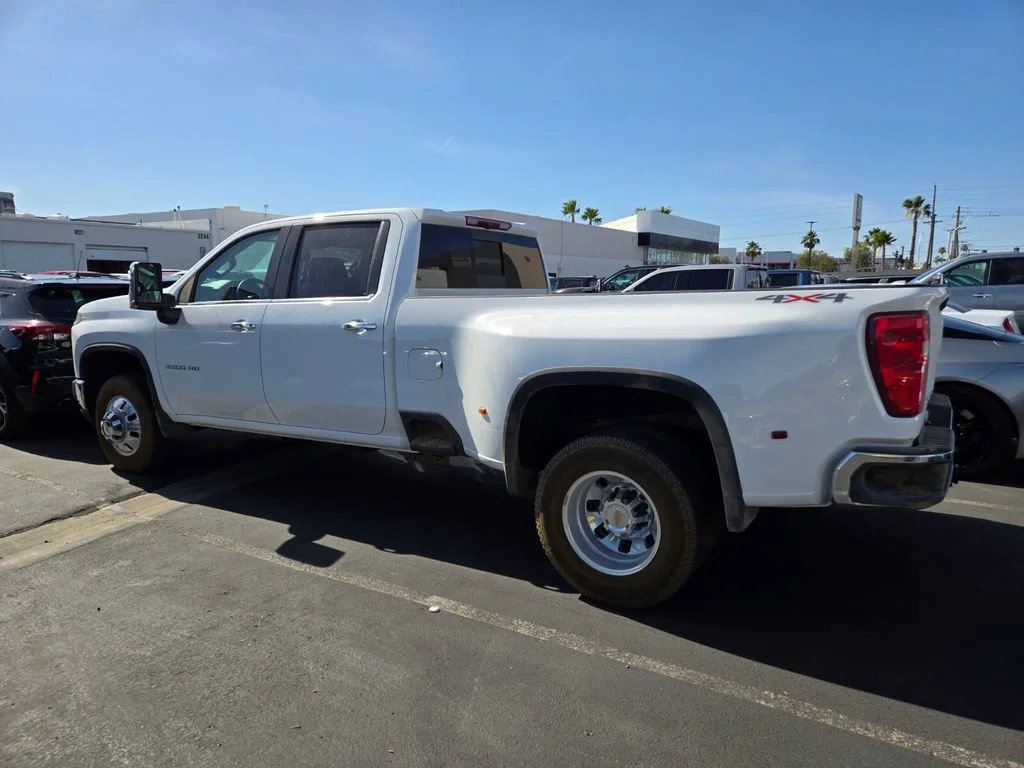 Used 2025 Summit White Chevrolet LTZ DRW image 2