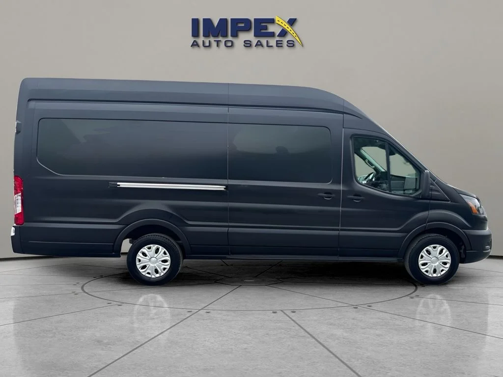 Used 2023 White Ford Base image 6