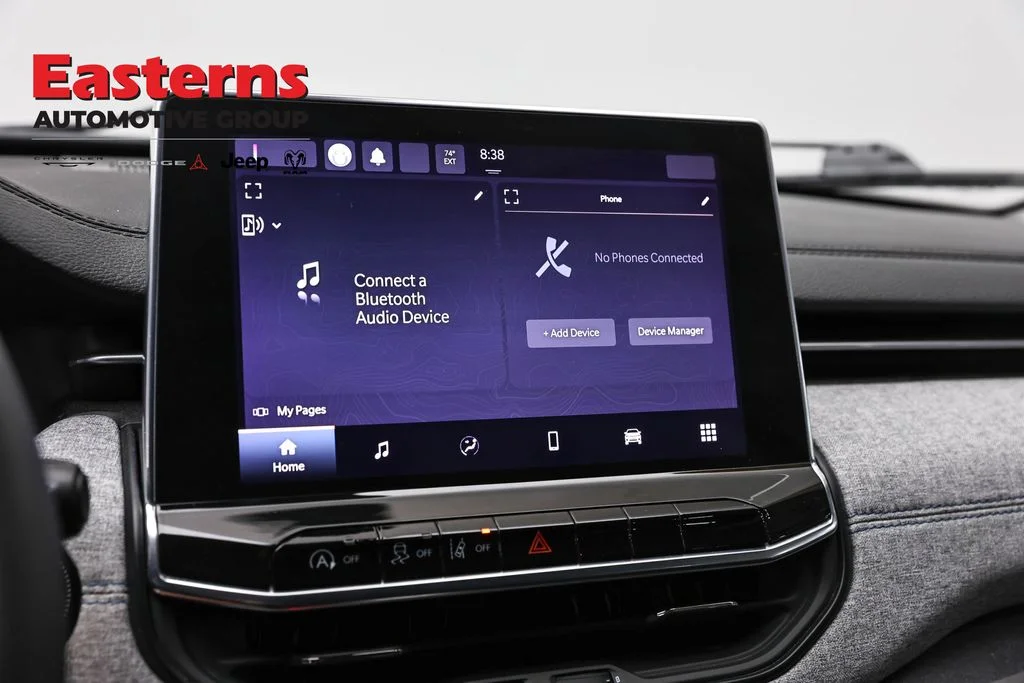 Certified Used 2022 Black Jeep Latitude image 18