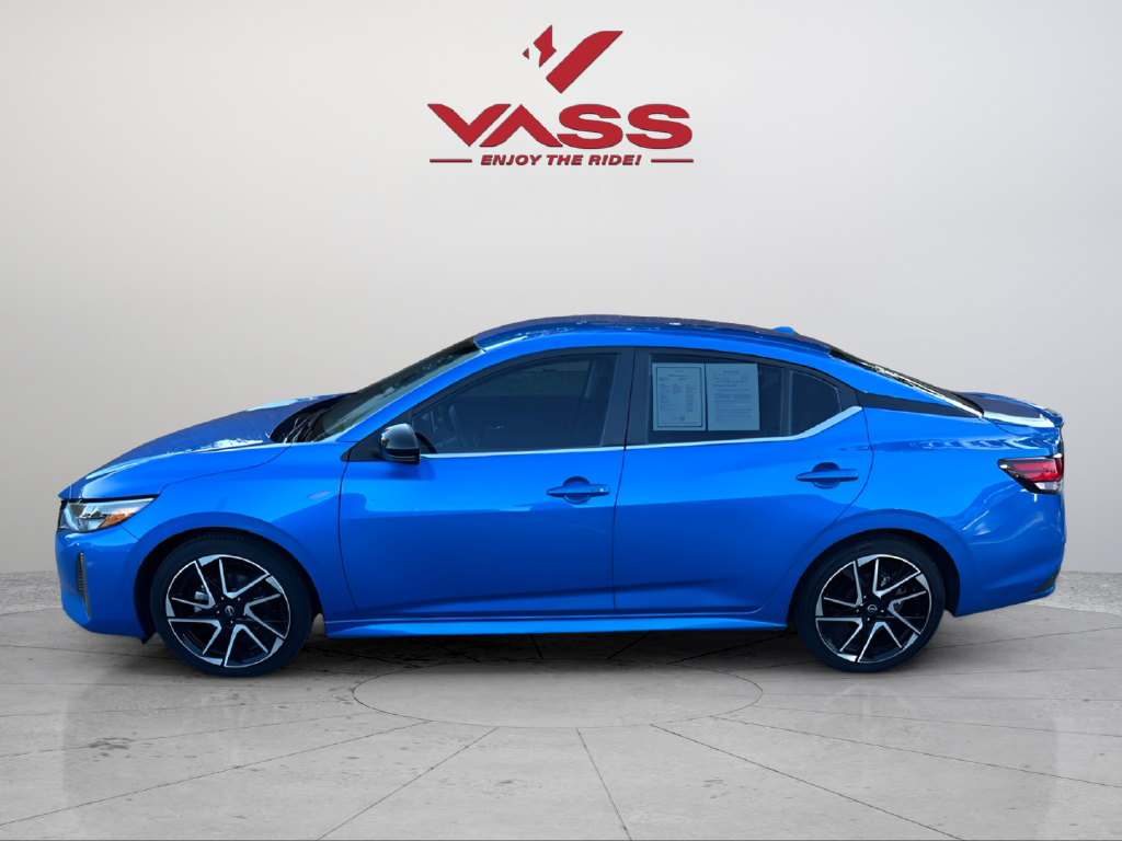 Used 2025 Blue Nissan SR image 2