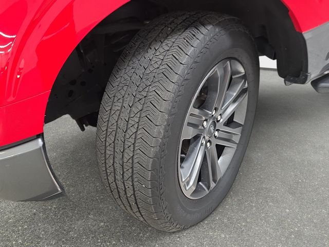 Used 2023 Red Ford XLT image 30