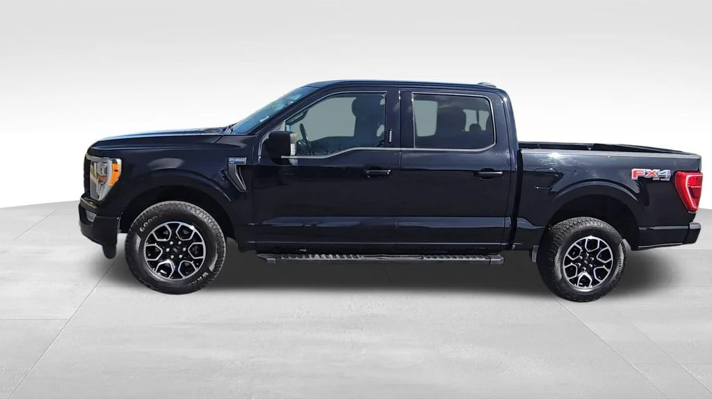 Used 2021 Black Ford  image 4