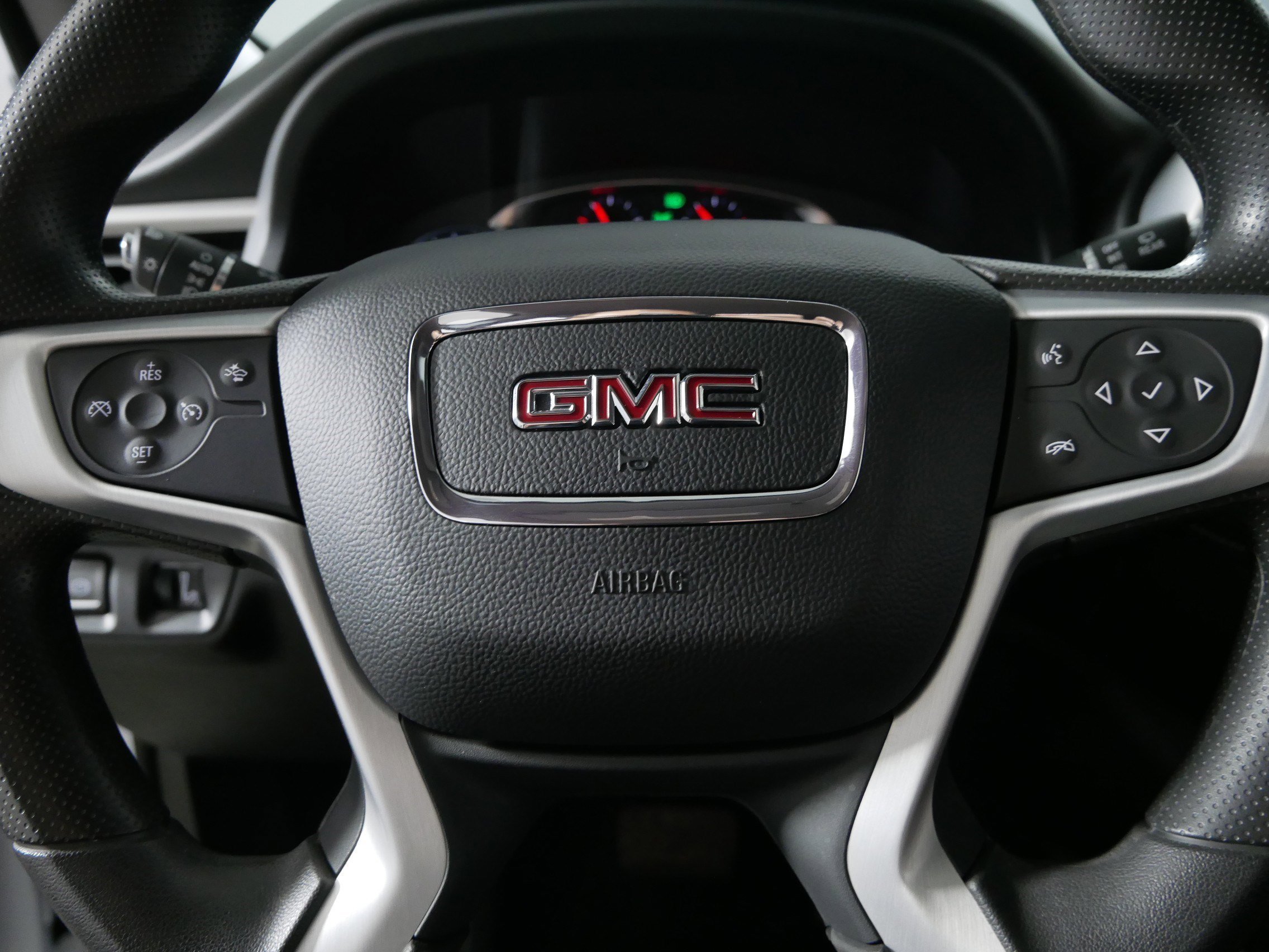 2023 GMC Acadia SLE - Photo 25