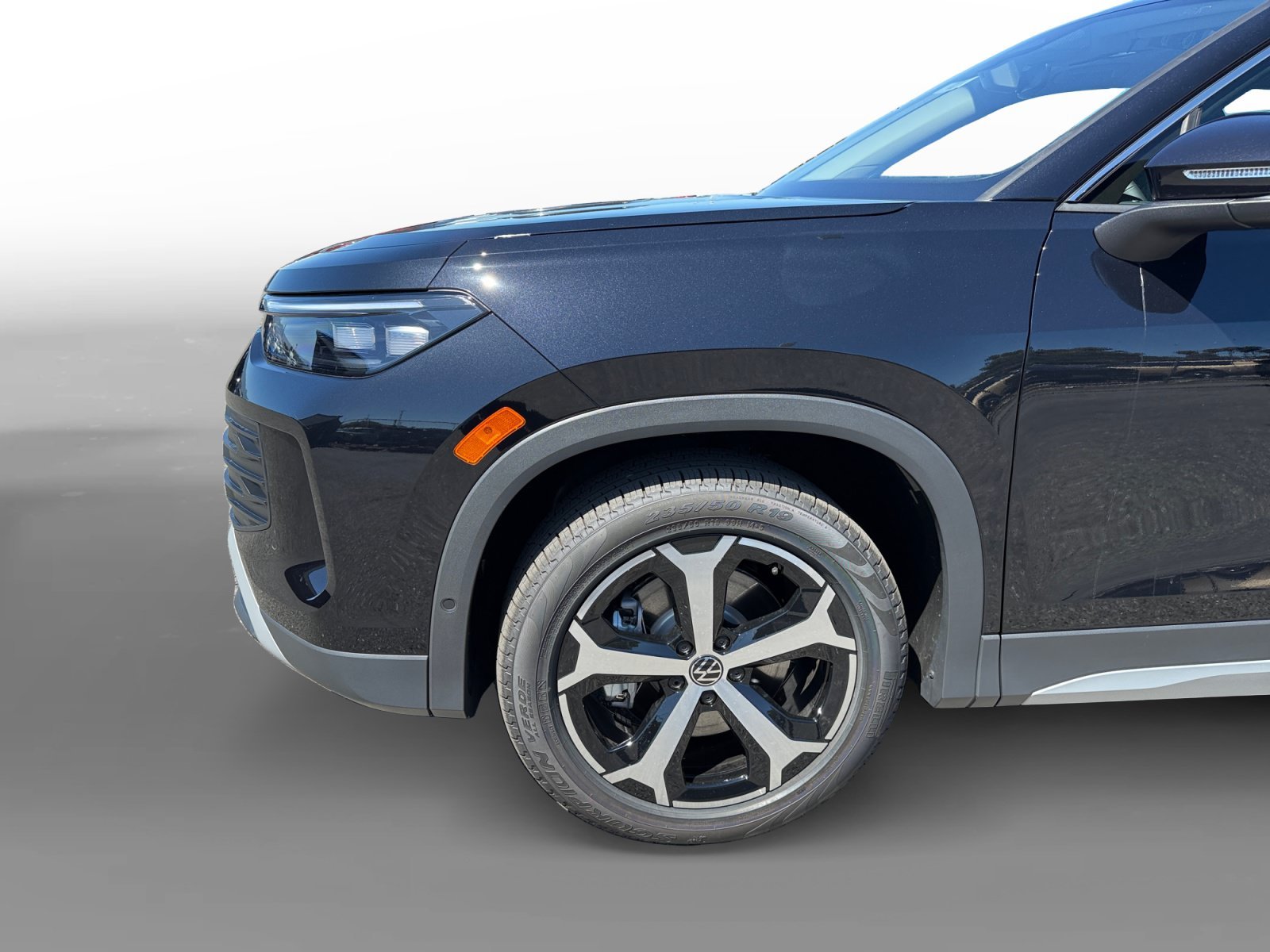 New 2026 Black Pearl Volkswagen SE image 9