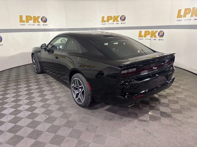New 2026 Diamond Black Crystal Pearlcoat Dodge Scat Pack image 8