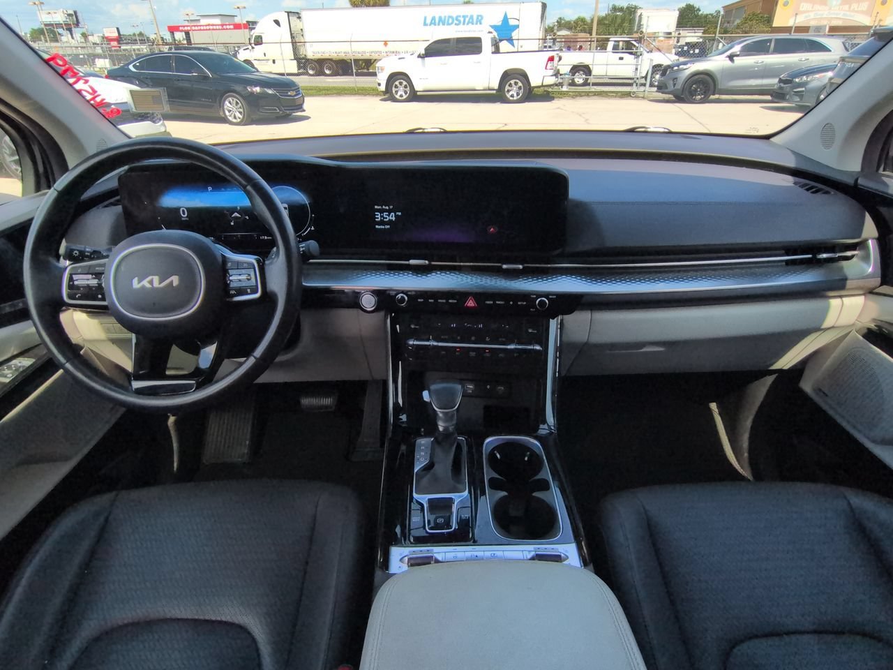 Certified Used 2024 Panthera Metal Kia SX Prestige image 18