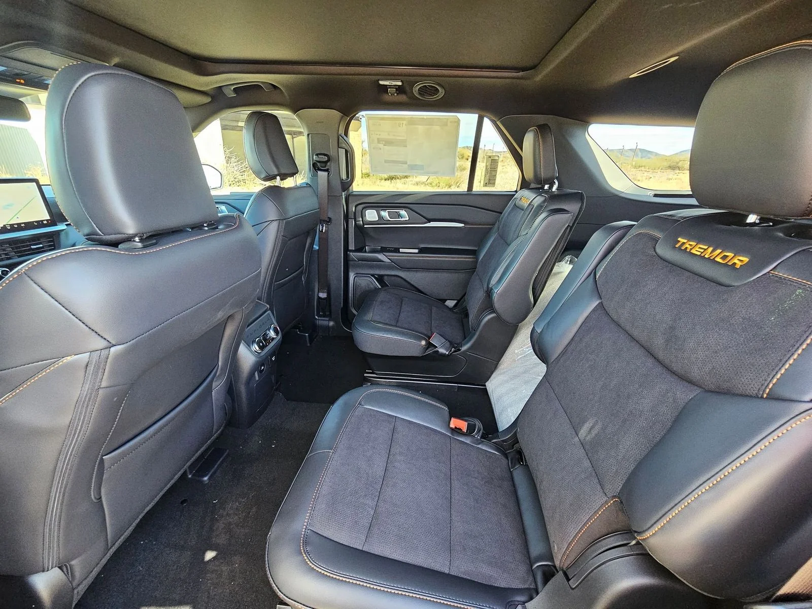 New 2026 Carbonized Gray Metallic Ford Tremor® image 20