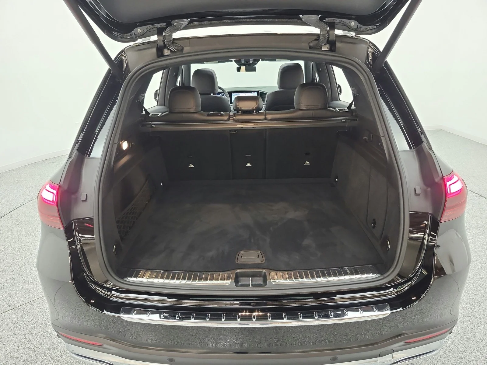 Used 2024 Black Mercedes-Benz GLE 350 4MATIC® SUV image 20