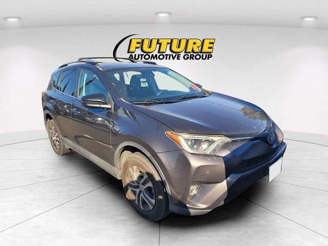 Used 2017  Toyota LE image 1