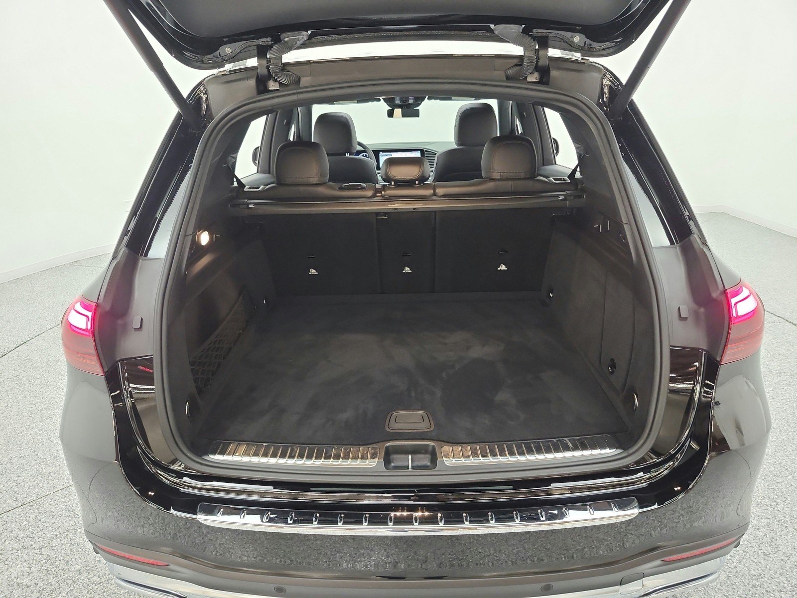 Used 2024 Black Mercedes-Benz GLE 350 4MATIC® SUV image 28