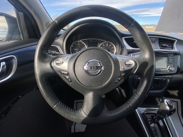 Used 2018 Gray Nissan SR image 14