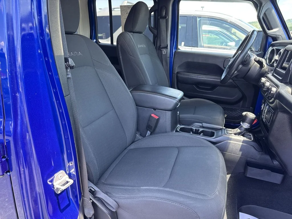 Used 2019 Blue Jeep Unlimited Sahara image 23