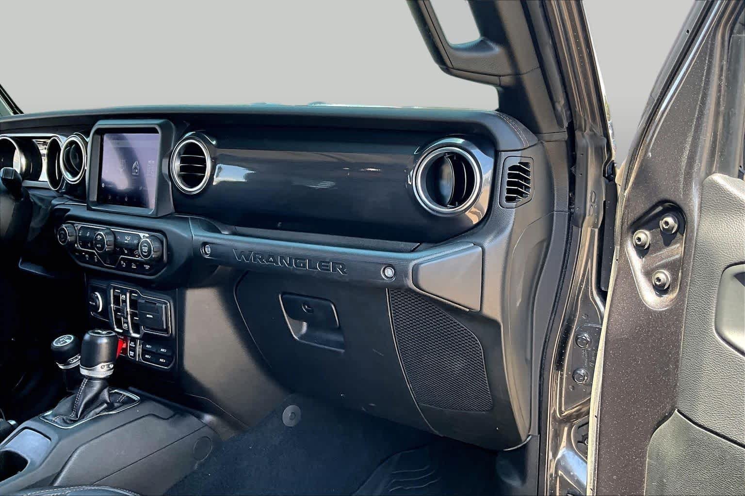 Used 2022 Granite Crystal Metallic Clearcoat Jeep Unlimited Rubicon 392 image 16