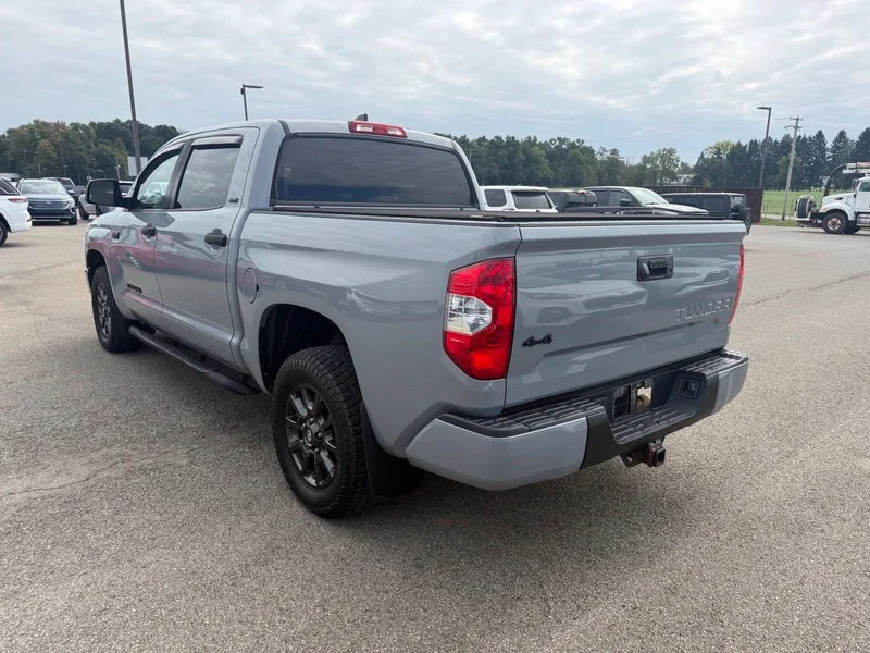 Used 2021  Toyota SR5 image 11