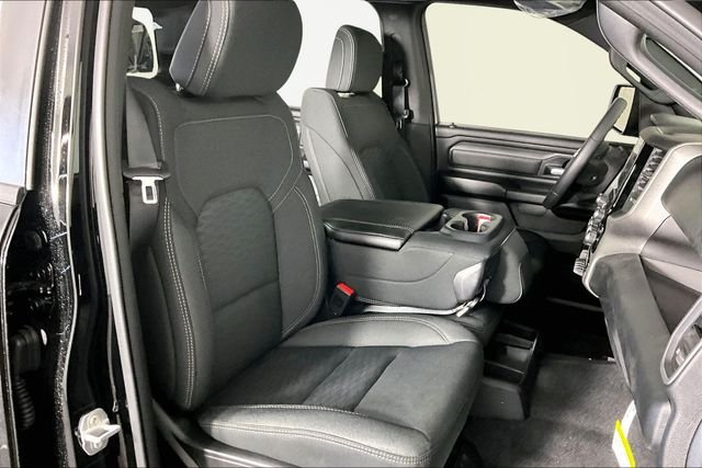 New 2026 Diamond Black Crystal Pearl-Coat Exterior Paint RAM Warlock image 11