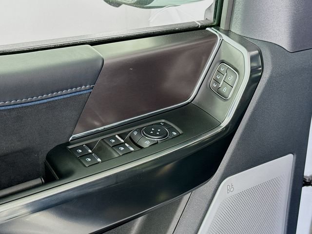 Used 2025 White Ford Platinum image 18