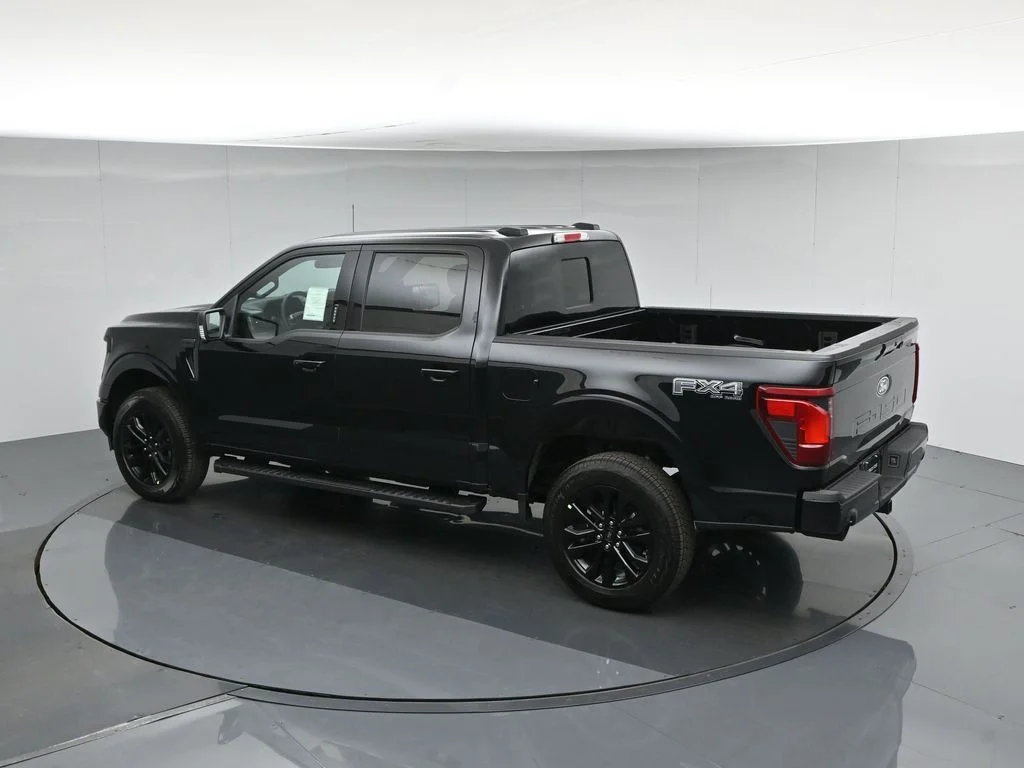 New 2026 Agate Black Metallic Ford XLT image 43