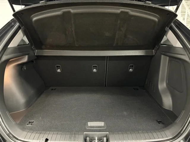 Used 2023 Black Hyundai Limited image 21