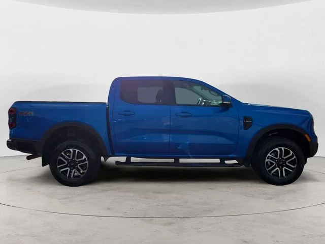 Certified Used 2025 Blue Metallic Ford Lariat image 4