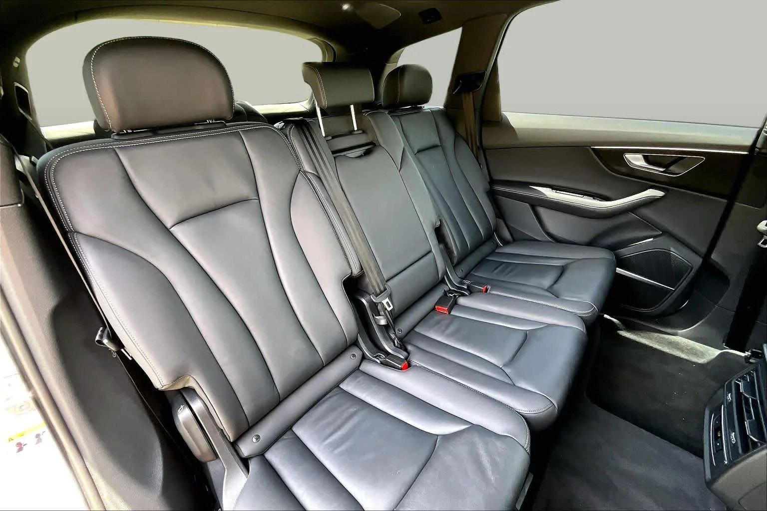 Certified Used 2025 Carrara White Audi Premium Plus image 20